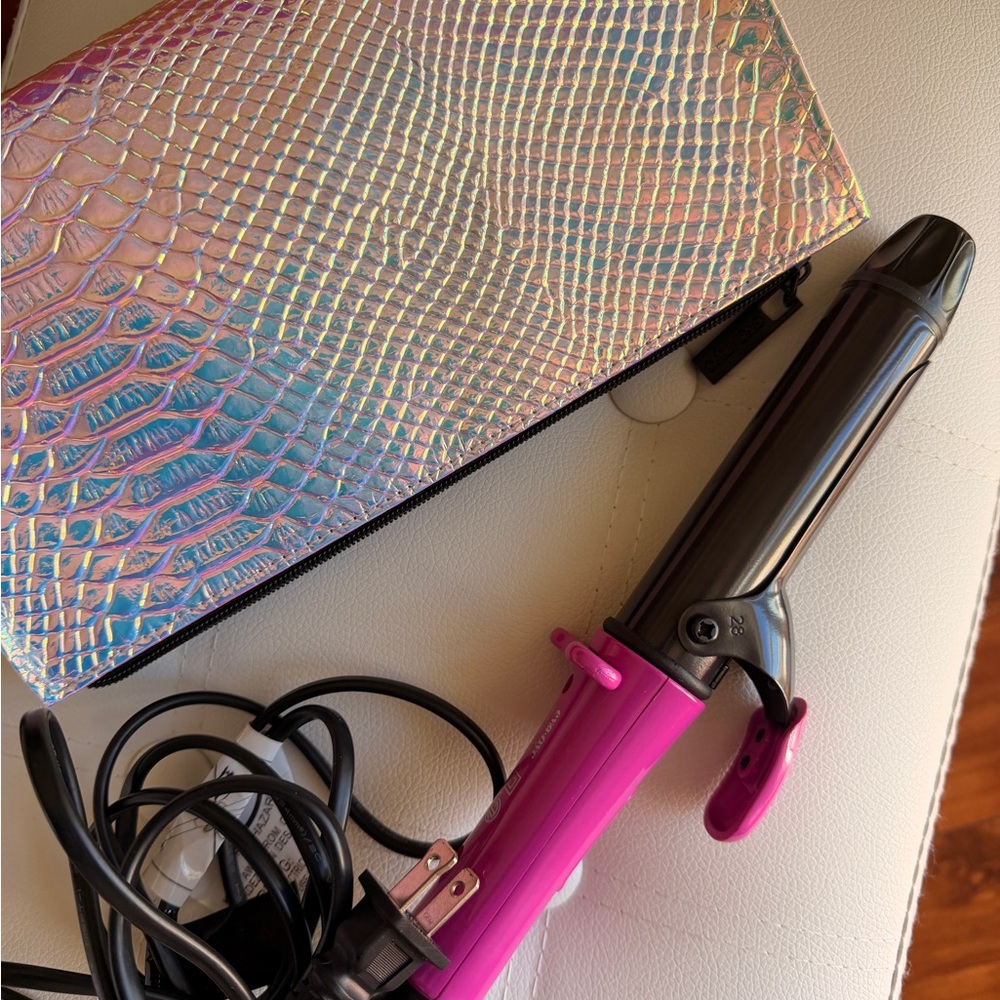 Pink Women’s Curling Iron Hair Styler- Travel size with a pink pouch